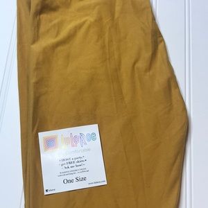 Buttery soft LulaRoe one size leggings